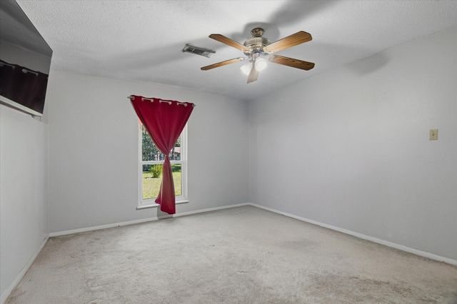 125 County Road 4010, Dayton, TX 77535