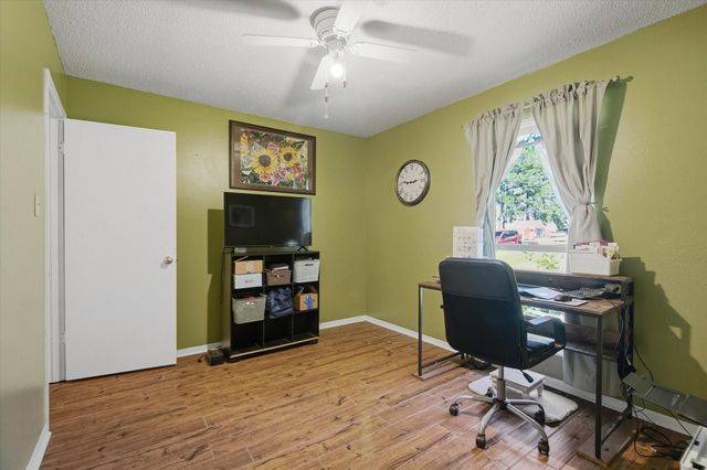 125 County Road 4010, Dayton, TX 77535