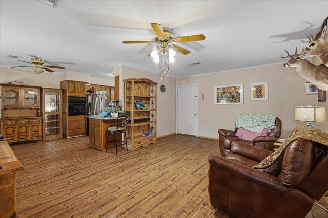 125 County Road 4010, Dayton, TX 77535