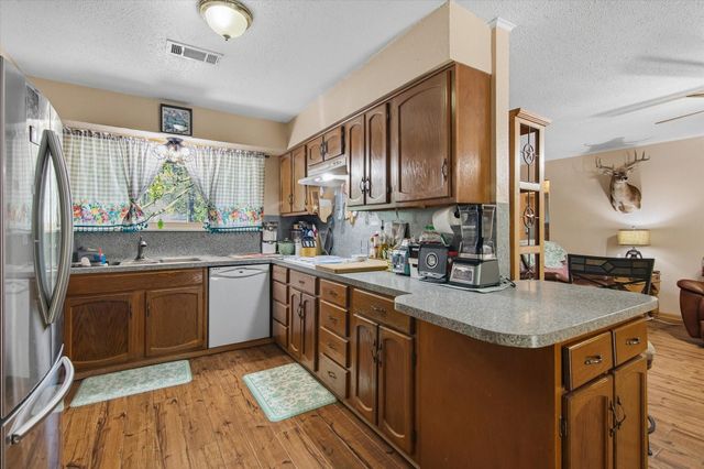 125 County Road 4010, Dayton, TX 77535