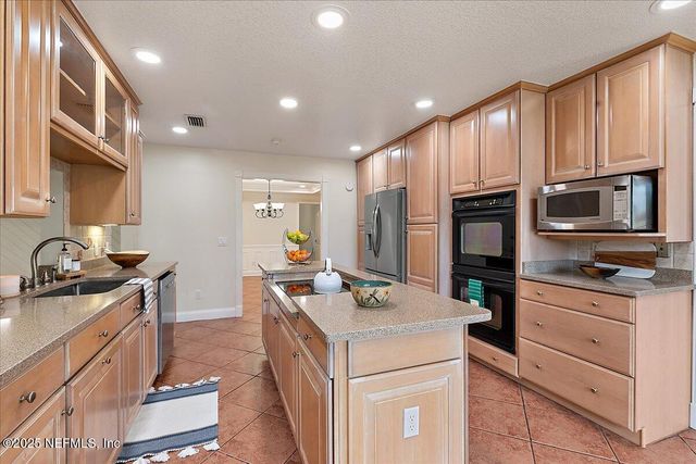 777 ARTHUR MOORE Drive, Green Cove Springs, FL 32043