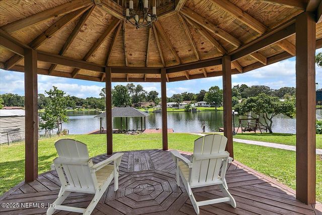 777 ARTHUR MOORE Drive, Green Cove Springs, FL 32043