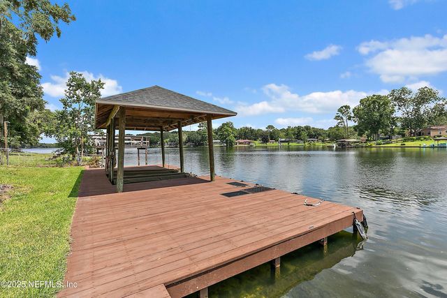 777 ARTHUR MOORE Drive, Green Cove Springs, FL 32043