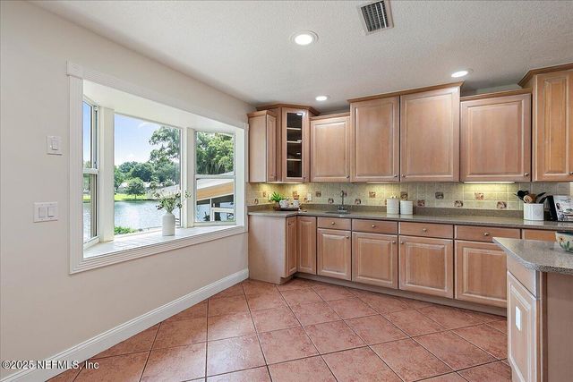 777 ARTHUR MOORE Drive, Green Cove Springs, FL 32043