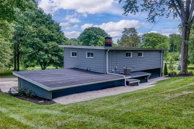 145 Brookdell Drive NW, North Canton, OH 44720