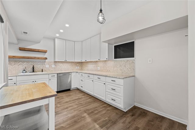 145 Brookdell Drive NW, North Canton, OH 44720