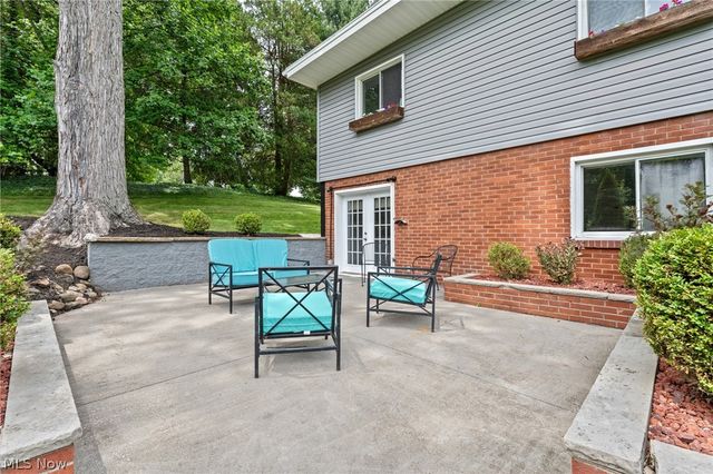 145 Brookdell Drive NW, North Canton, OH 44720