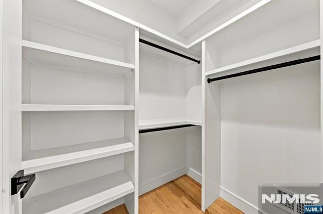 31 Barnsdale Road, Clifton, NJ 07013