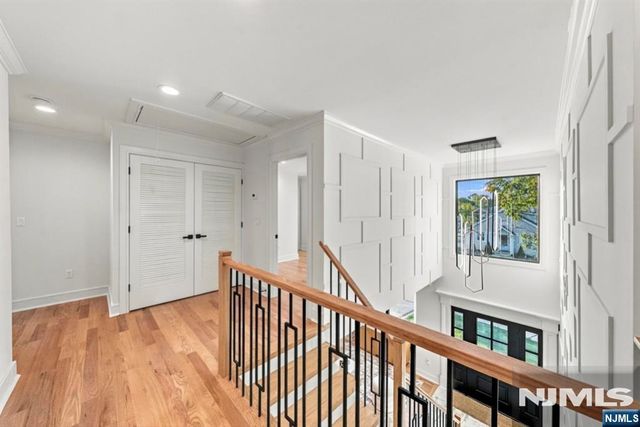 31 Barnsdale Road, Clifton, NJ 07013