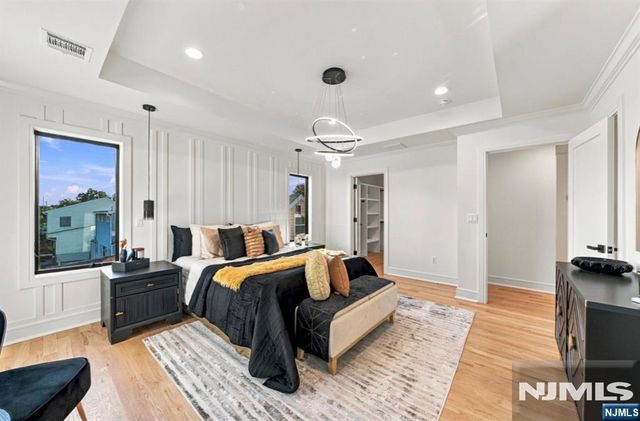 31 Barnsdale Road, Clifton, NJ 07013