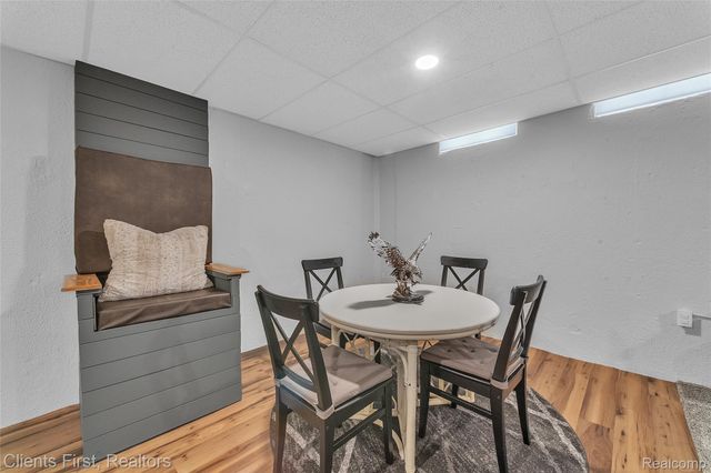 20019 Southampton Drive, Livonia, MI 48152