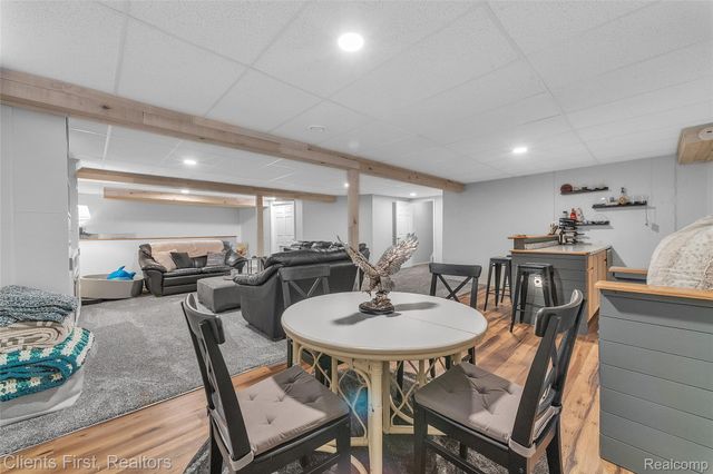 20019 Southampton Drive, Livonia, MI 48152