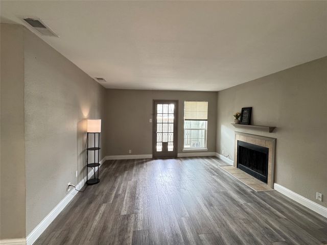 5981 Arapaho Road 303, Dallas, TX 75248