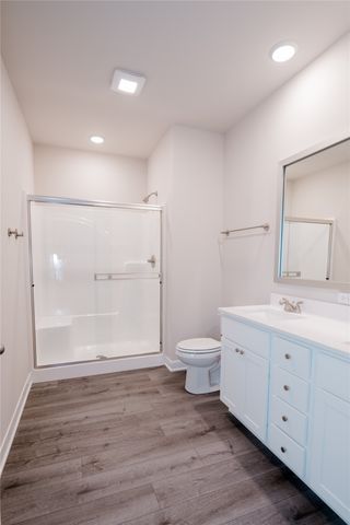 757 E 23rd Street N, Newton, IA 50208