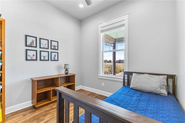 1694 Henry Prairie Road, Franklin, TX 77856