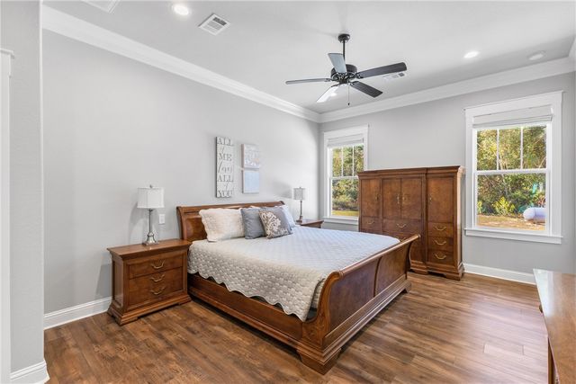 1694 Henry Prairie Road, Franklin, TX 77856