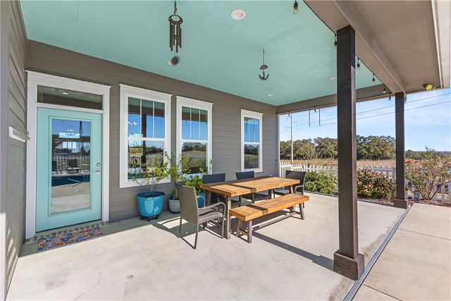 1694 Henry Prairie Road, Franklin, TX 77856