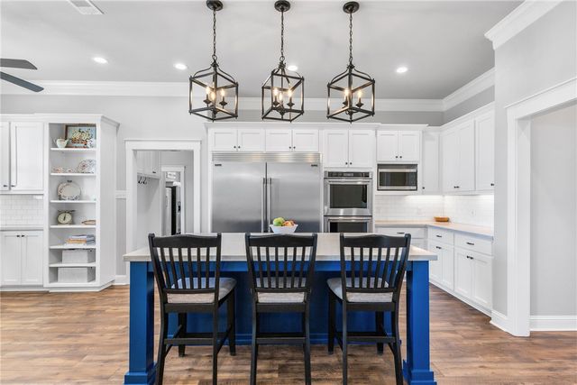 1694 Henry Prairie Road, Franklin, TX 77856