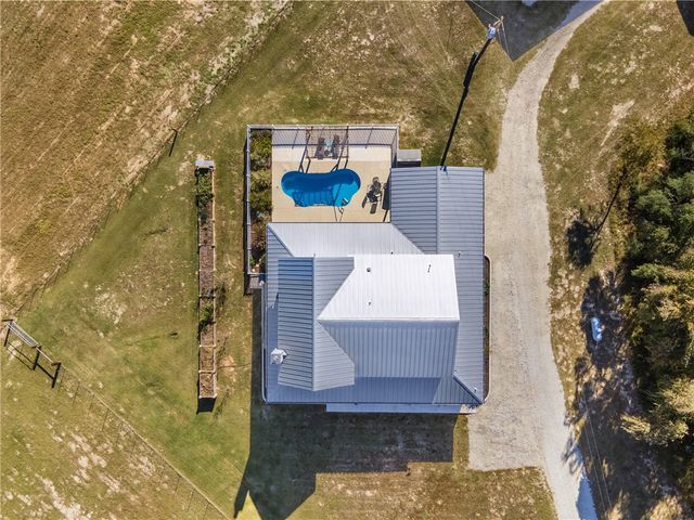 1694 Henry Prairie Road, Franklin, TX 77856
