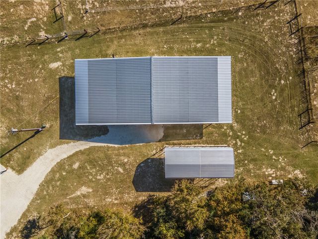 1694 Henry Prairie Road, Franklin, TX 77856