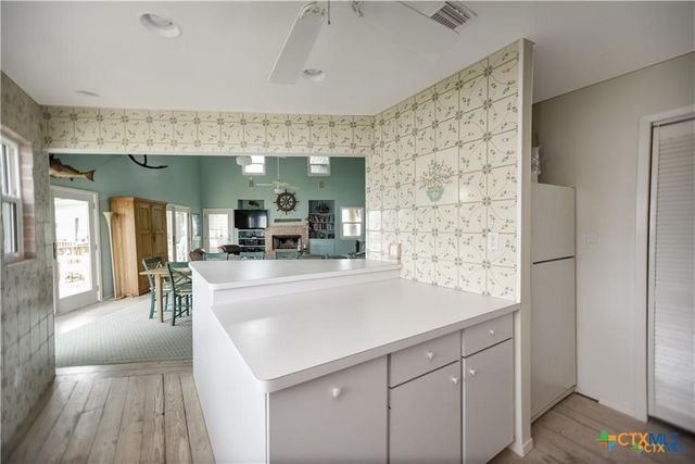 870 County Road 307, Port Lavaca, TX 77979