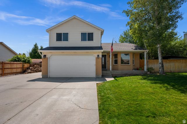 3947 W DONALBAIN ST, South Jordan, UT 84009