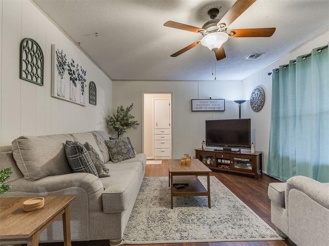 4437 NW 11th Terrace, Oklahoma City, OK 73107