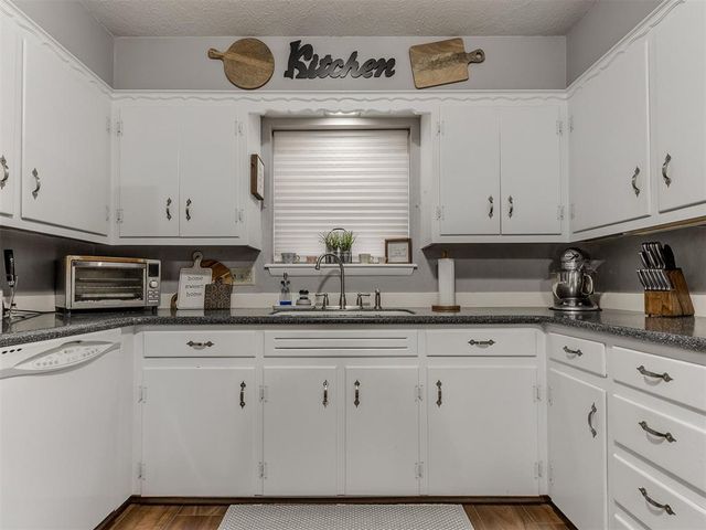 4437 NW 11th Terrace, Oklahoma City, OK 73107