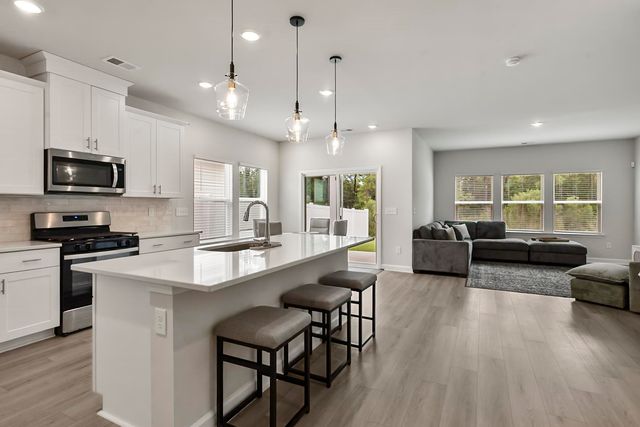 4064 Bayhill St., Myrtle Beach, SC 29579