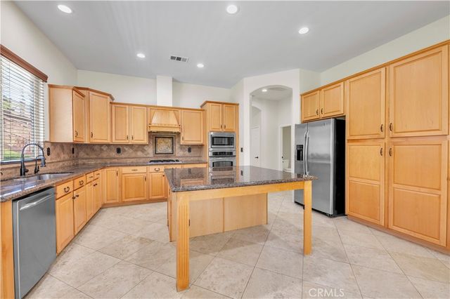 26635 Paddington Court, Murrieta, CA 92563