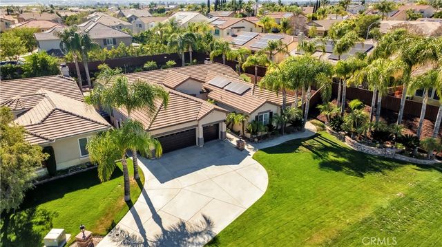 26635 Paddington Court, Murrieta, CA 92563