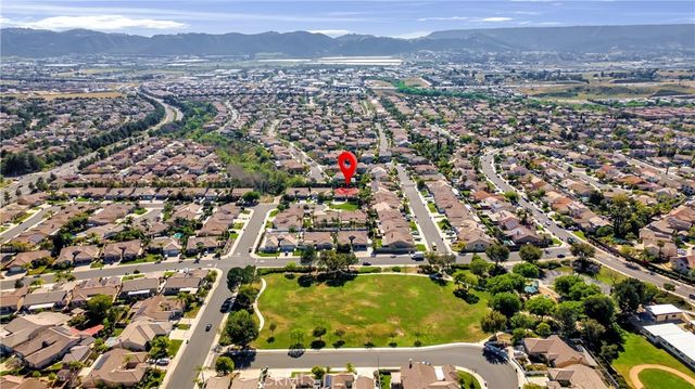 26635 Paddington Court, Murrieta, CA 92563