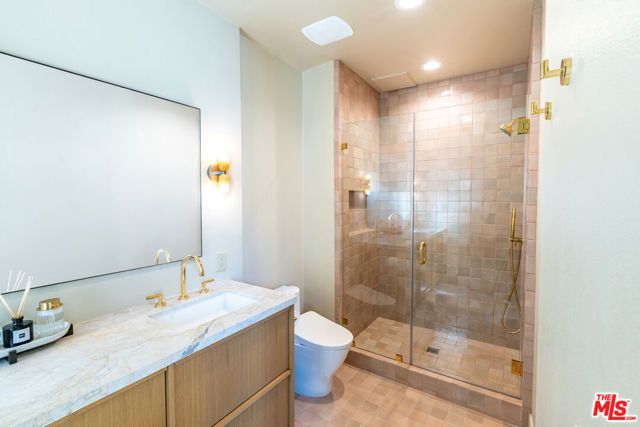 10814 Hortense Street, Los Angeles, CA 91602