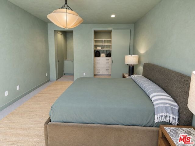 10814 Hortense Street, Los Angeles, CA 91602
