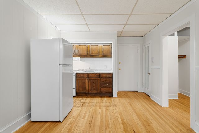 1440 W Howard Street 18, Chicago, IL 60626