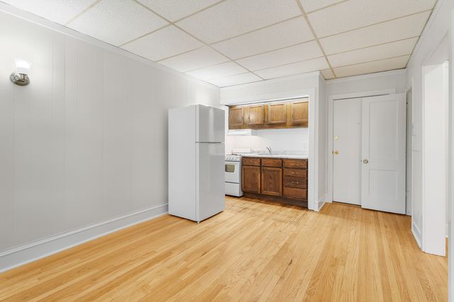 1440 W Howard Street 18, Chicago, IL 60626