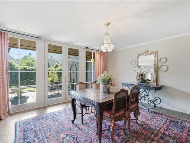 3111 S Quaker Road, Tulsa, OK 74105
