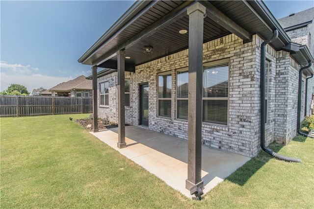 1431 Cave Stream Drive, Cave Springs, AR 72718