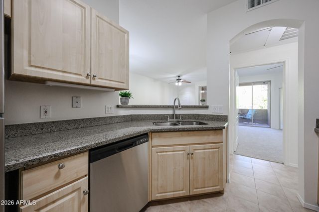 1411 E ORANGEWOOD Avenue 124, Phoenix, AZ 85020