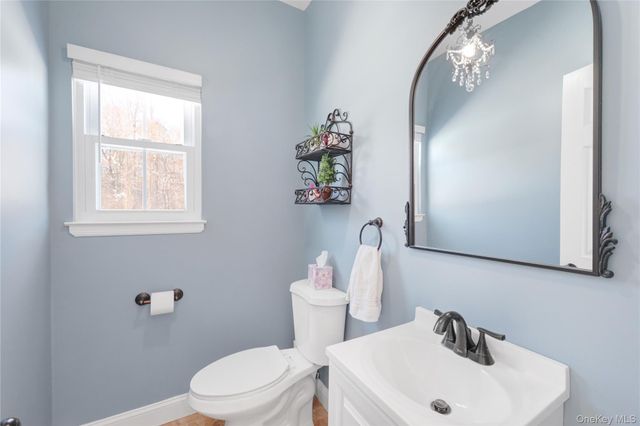 20 Chateau Drive, Manorville, NY 11949