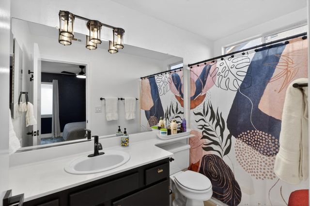 8337 Grand Cru Dr, Sacramento, CA 95829