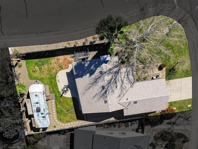 8337 Grand Cru Dr, Sacramento, CA 95829