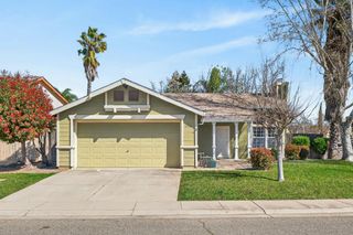 8337 Grand Cru Dr, Sacramento, CA 95829