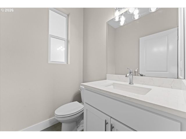 9818 Sw 34th Pl, Portland, OR 97219