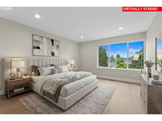 9818 Sw 34th Pl, Portland, OR 97219