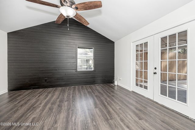 8208 Martin Bluff Road, Gautier, MS 39553