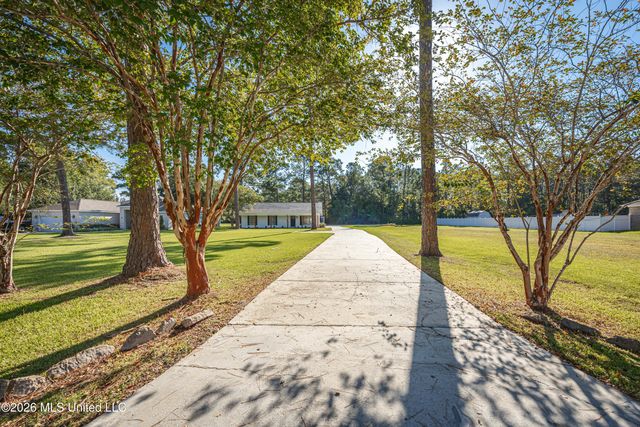 8208 Martin Bluff Road, Gautier, MS 39553