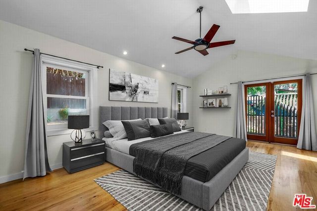 8621 Lookout Mountain Avenue, Los Angeles, CA 90046