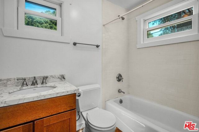 8621 Lookout Mountain Avenue, Los Angeles, CA 90046