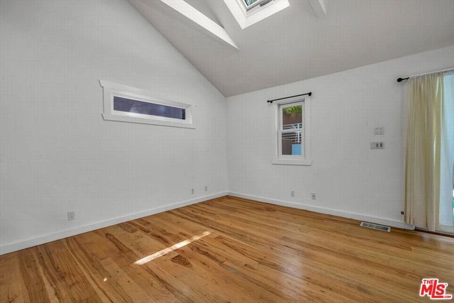 8621 Lookout Mountain Avenue, Los Angeles, CA 90046